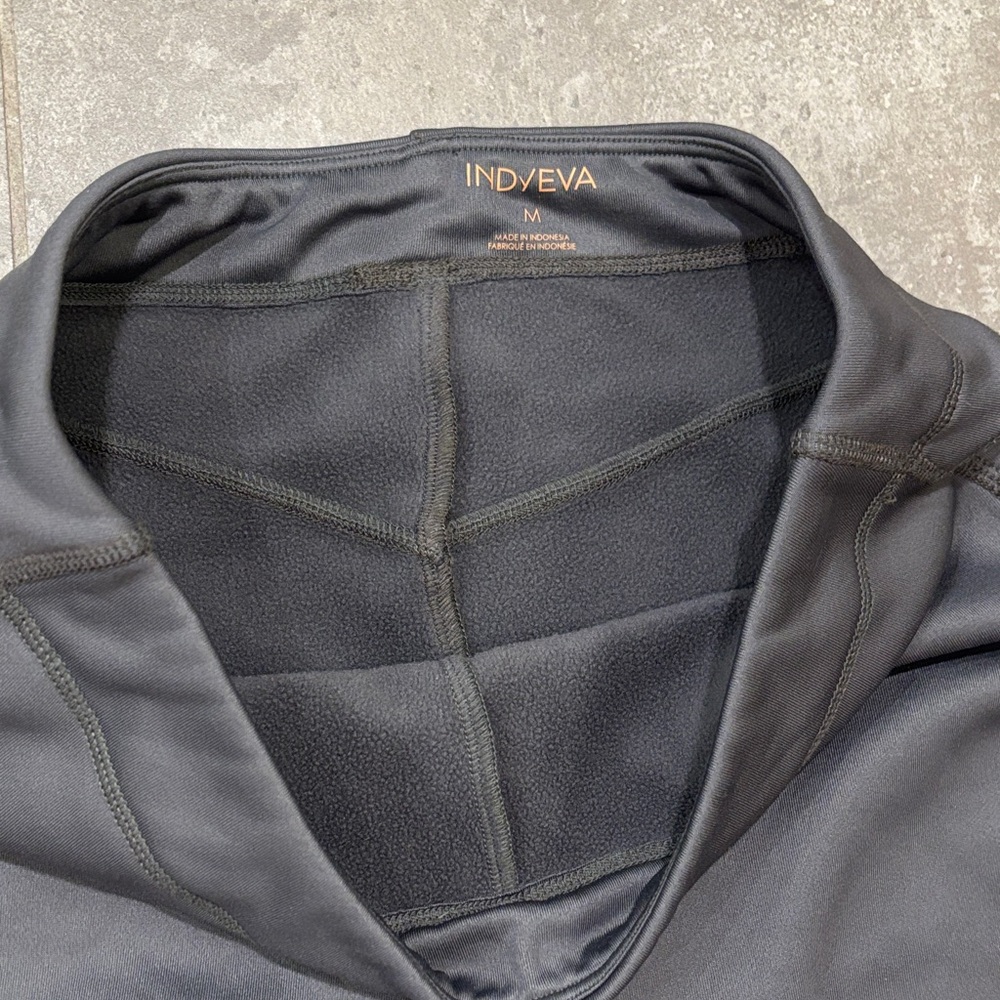 Woman’s Indygena fleece lined leggings - Picture 2 of 3